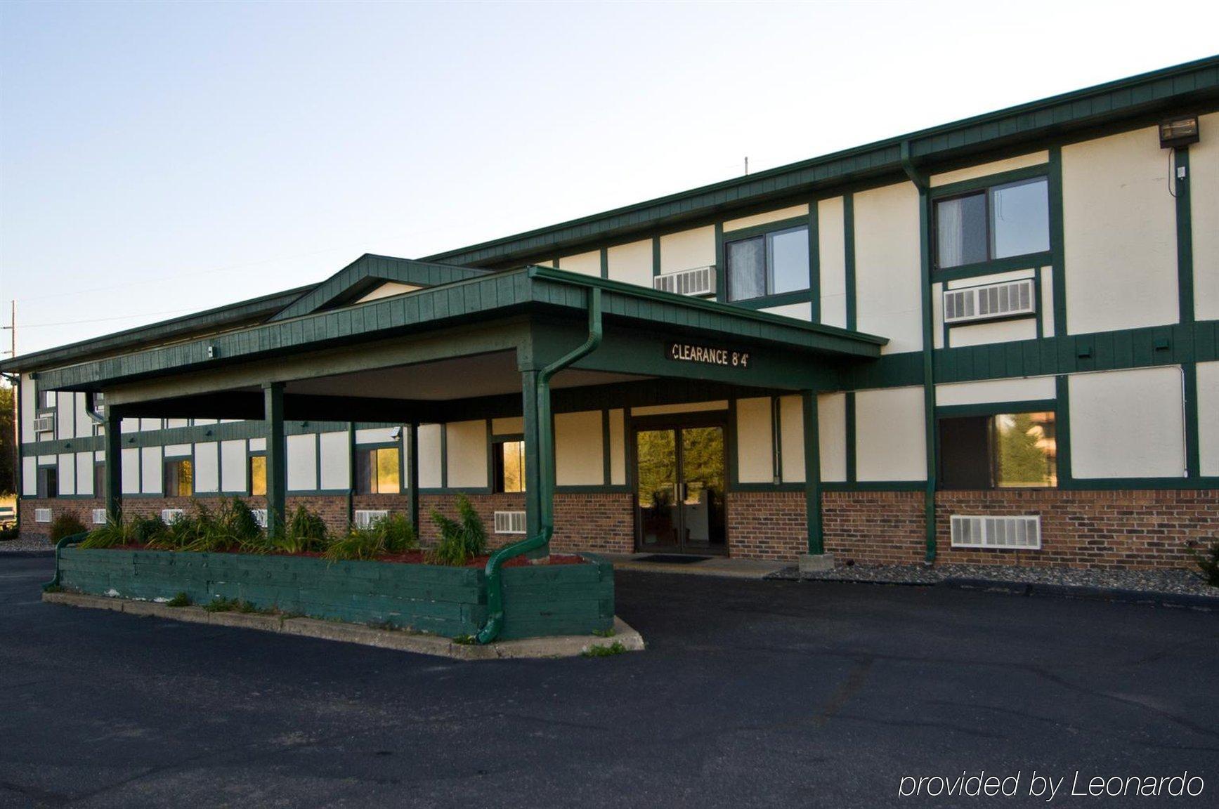 Rodeway Inn Брейнерд Экстерьер фото